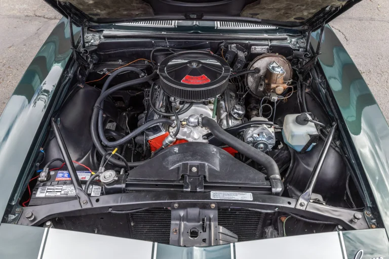 Vehicle image 100