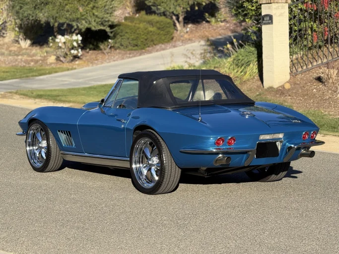 Vehicle image 52